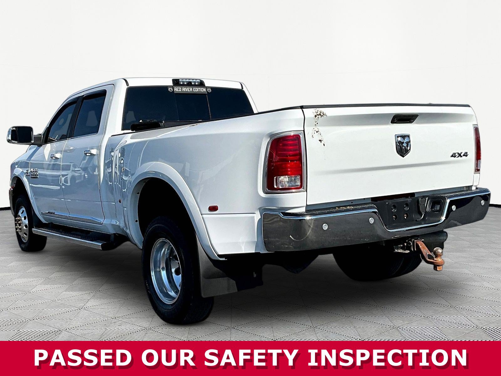 Used 2018 RAM 3500 Laramie Longhorn AWD/4WD image 4