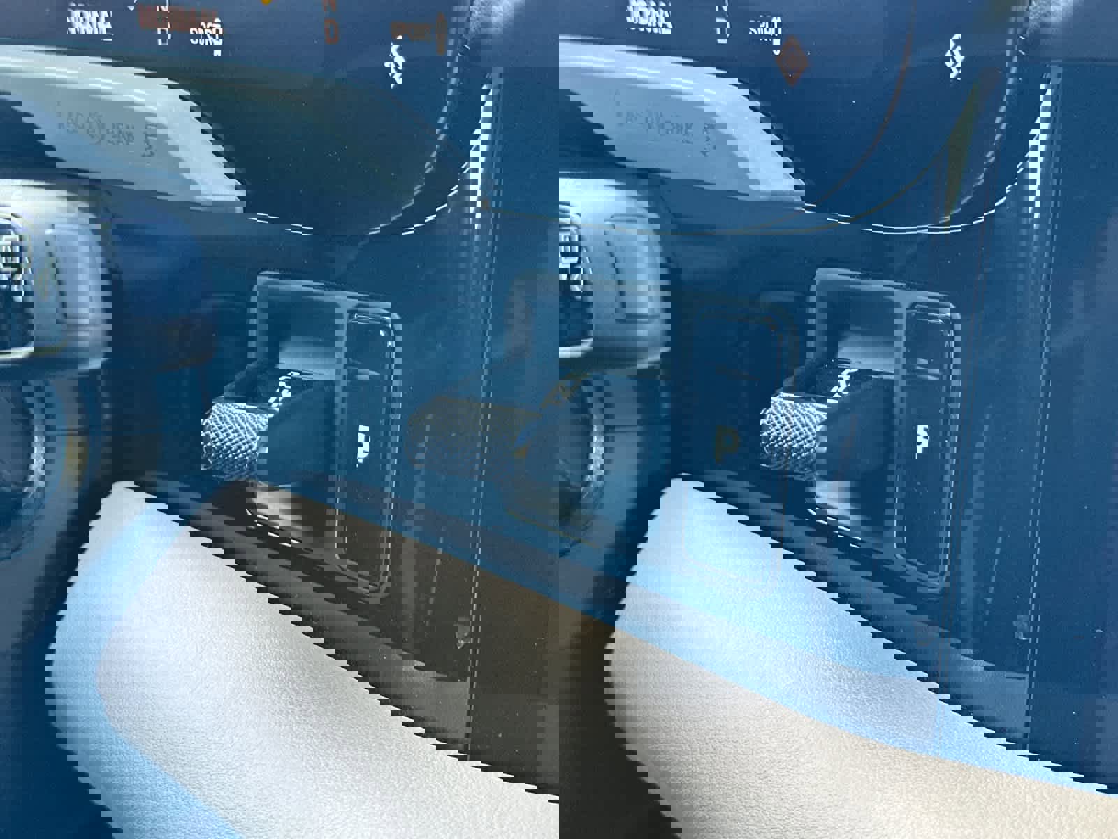 Used 2024 Porsche Taycan 4 Cross Turismo image 24