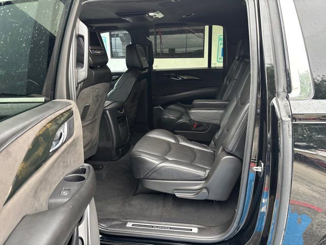 Used 2018 Cadillac Escalade ESV Platinum AWD/4WD image 20