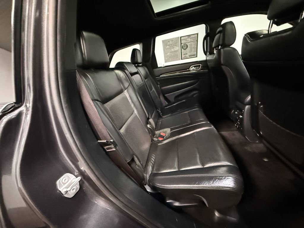 Used 2018 Jeep Grand Cherokee Overland image 14