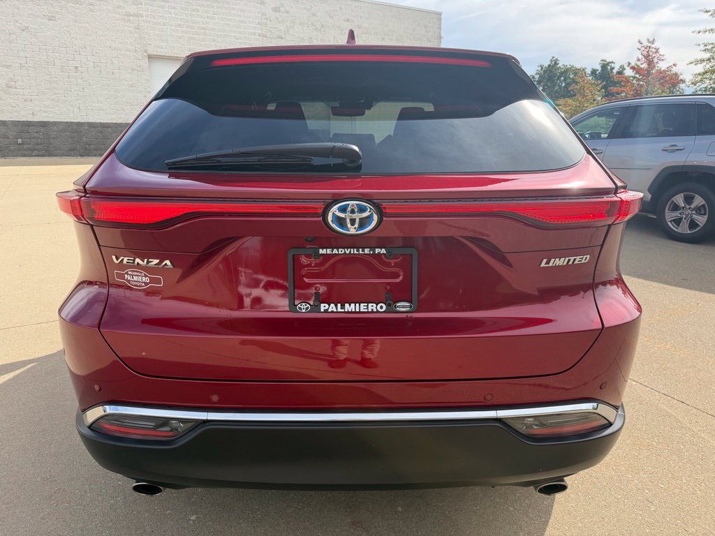 Certified 2023 Toyota Venza Limited AWD/4WD image 4