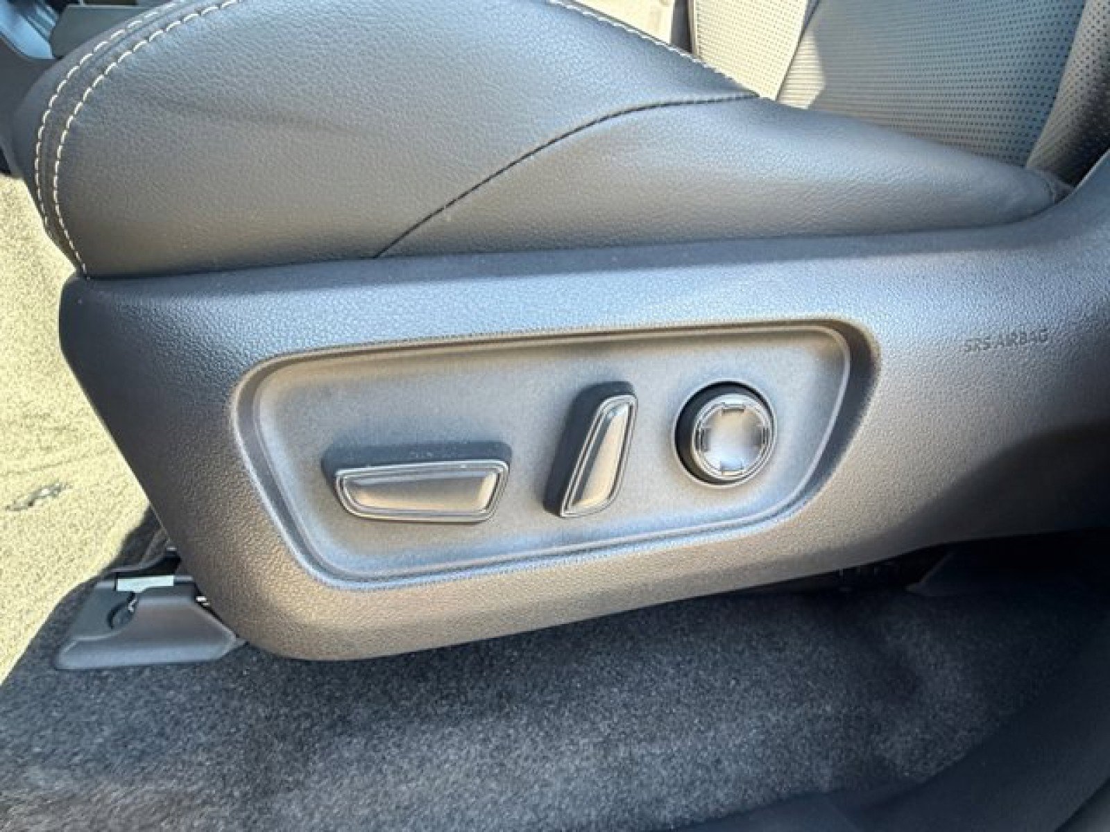 Used 2025 Toyota 4Runner Limited image 11