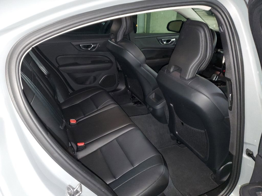 Used 2024 Volvo S60 B5 Core AWD/4WD image 8