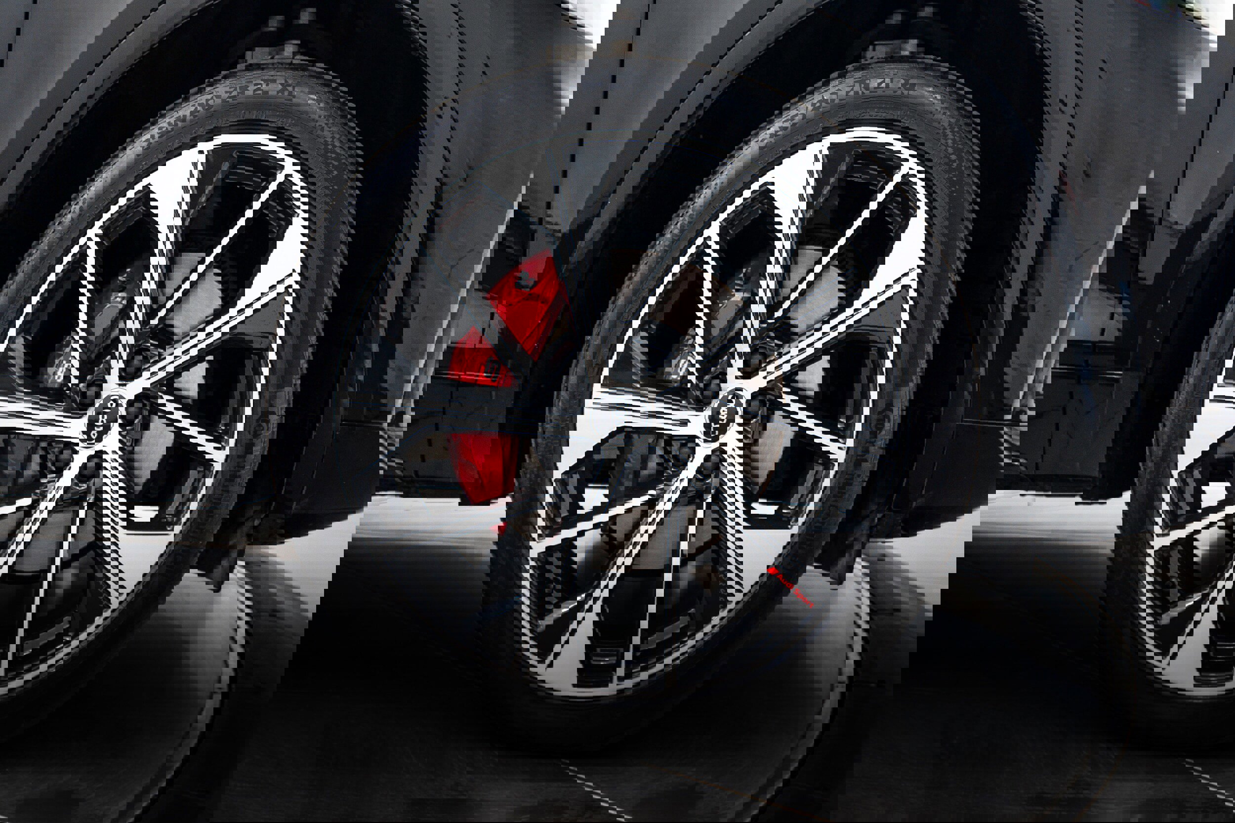 Certified 2023 Audi SQ5 Premium Plus w/ Premium Plus Package image 28