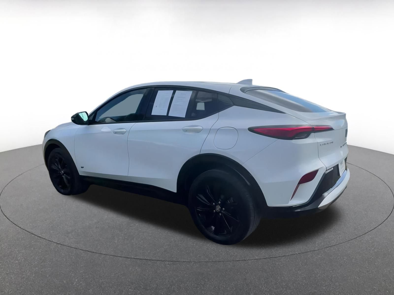 Used 2025 Buick Envista Sport Touring image 10