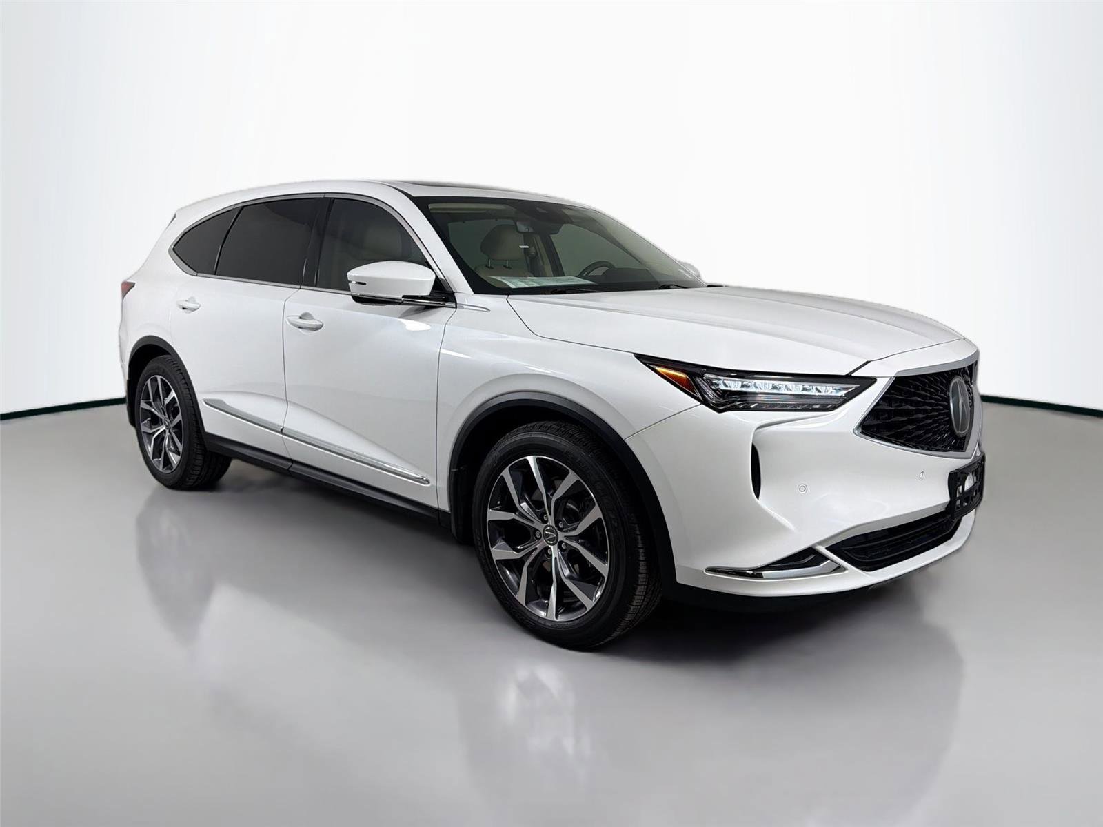 Used 2022 Acura MDX SH-AWD w/ Technology Package image 3