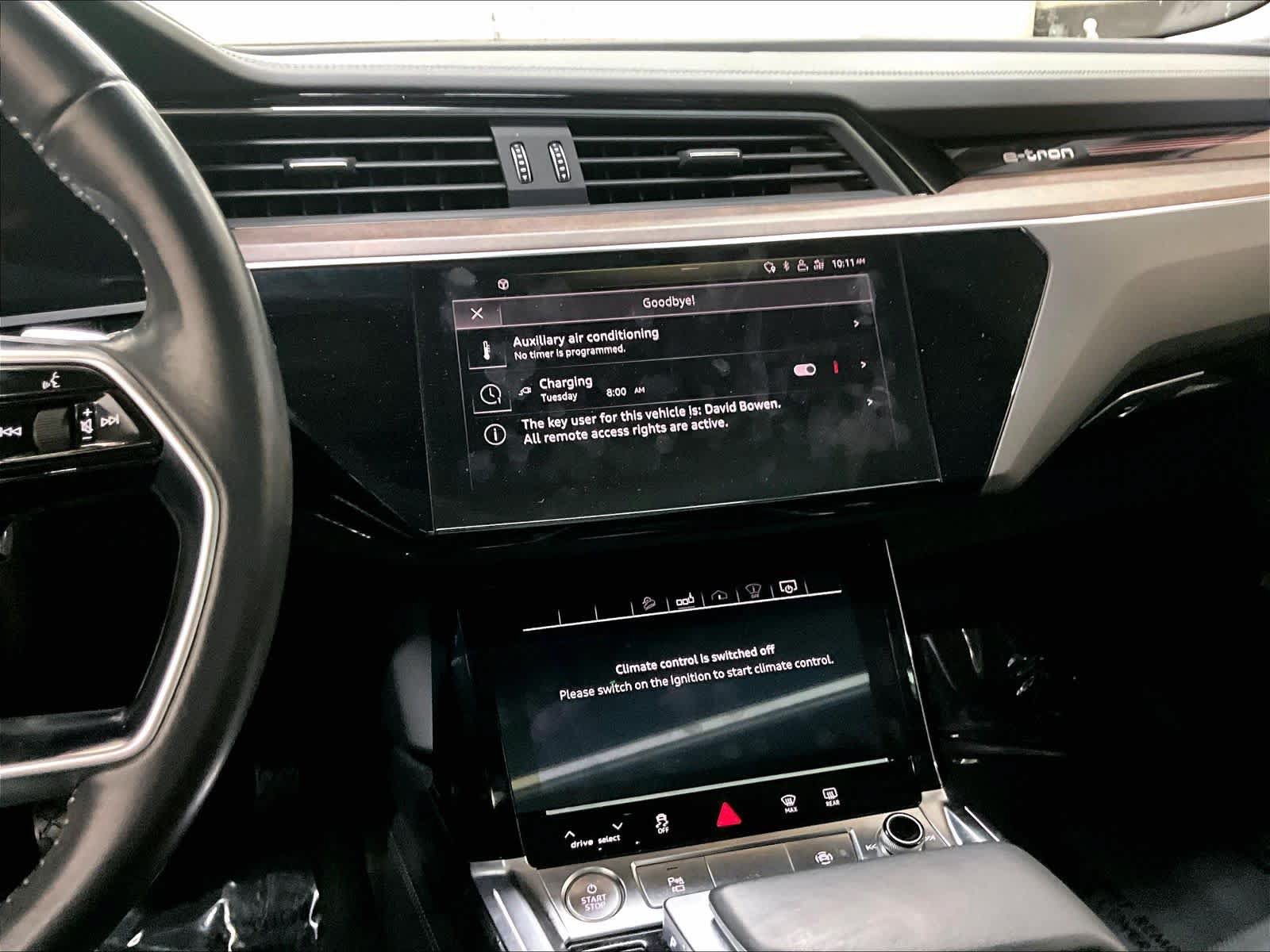 Used 2019 Audi e-tron Prestige w/ Prestige Package AWD/4WD image 10