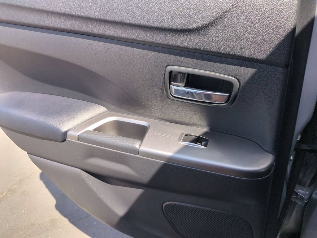 Used 2025 Mitsubishi Outlander Sport SE AWD/4WD image 25