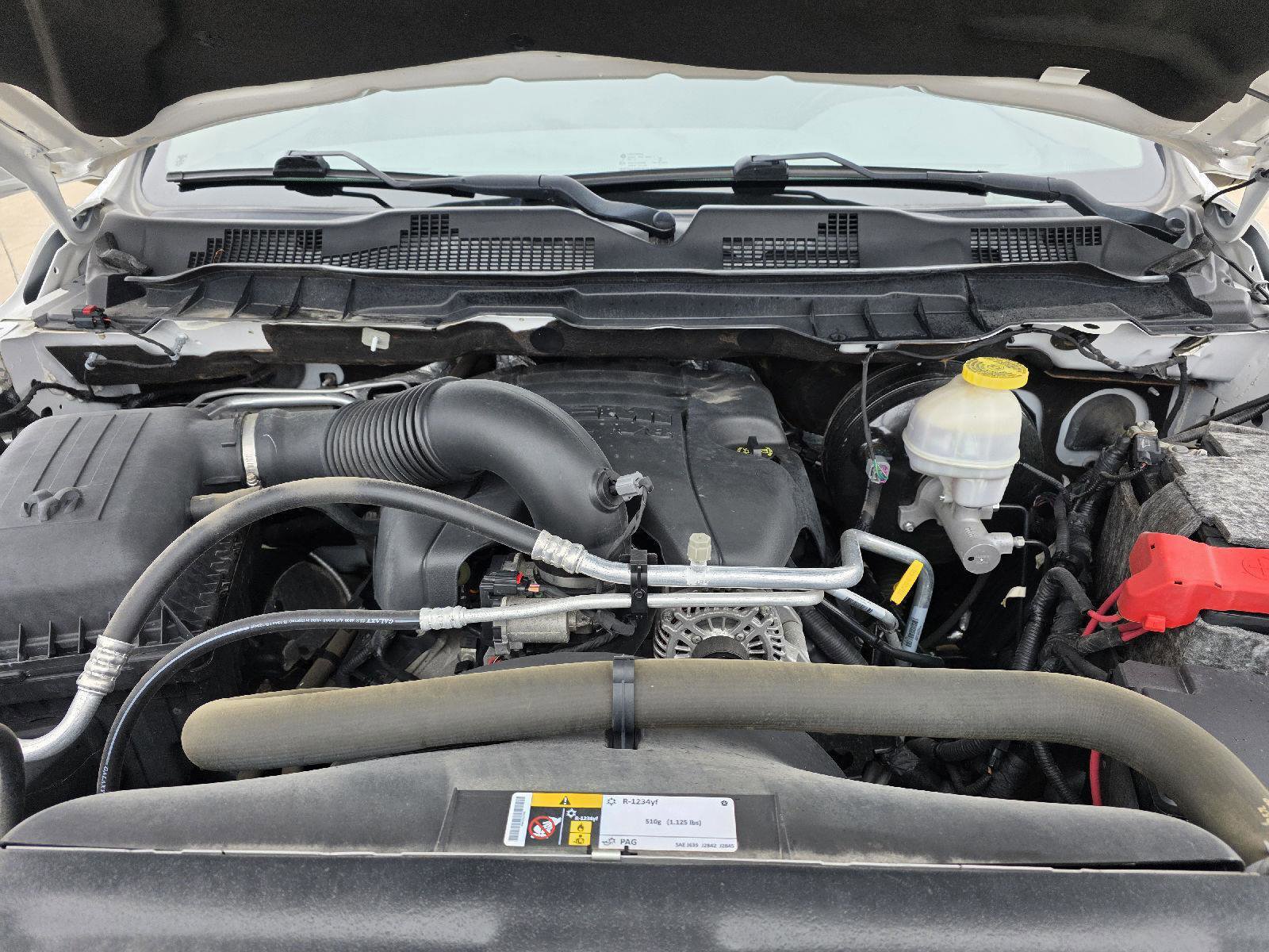 Used 2018 RAM 1500 SLT image 37