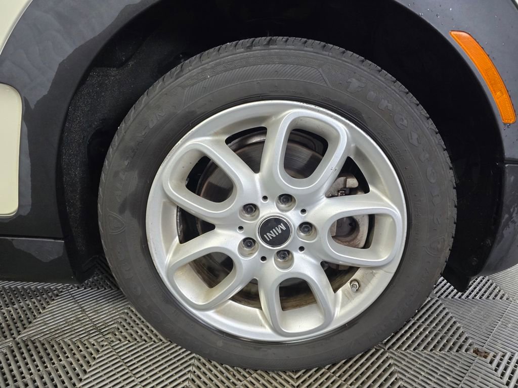 Used 2017 MINI Cooper Clubman ALL4 AWD/4WD image 2