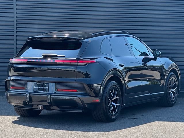 New 2026 Porsche Cayenne Electric AWD/4WD image 7
