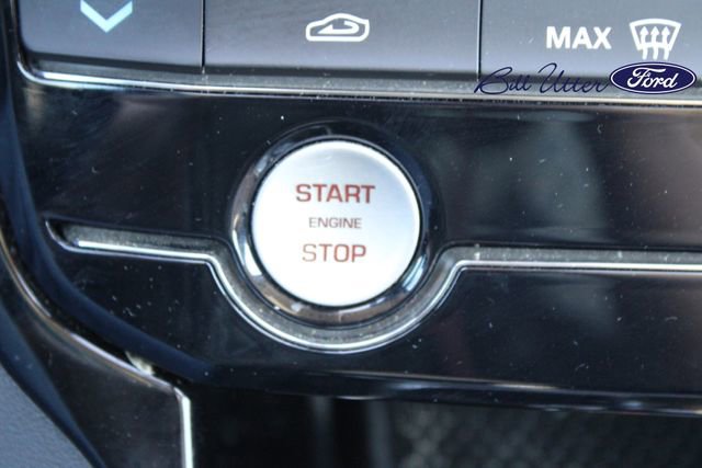 Used 2017 Jaguar XE Premium image 24