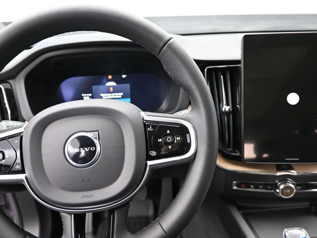 New 2026 Volvo XC60 B5 Plus w/ Climate Package AWD/4WD image 12
