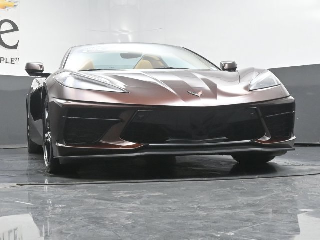 Used 2023 Chevrolet Corvette Stingray Premium Conv w/ Z51 Performance Package RWD image 3