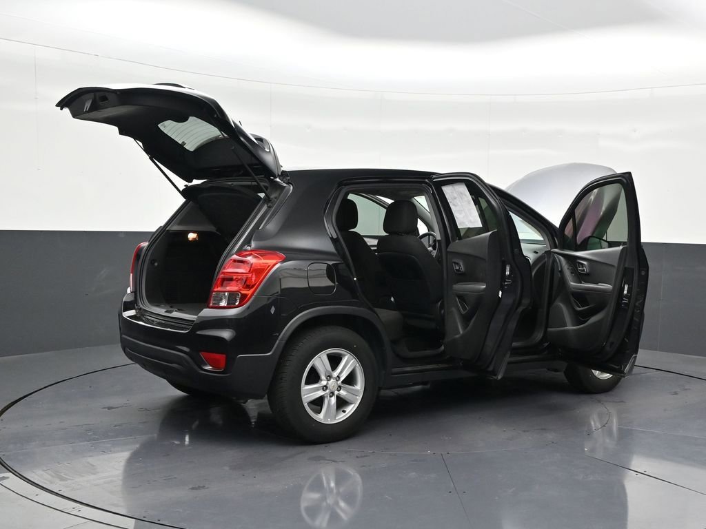 Used 2020 Chevrolet Trax LS image 31