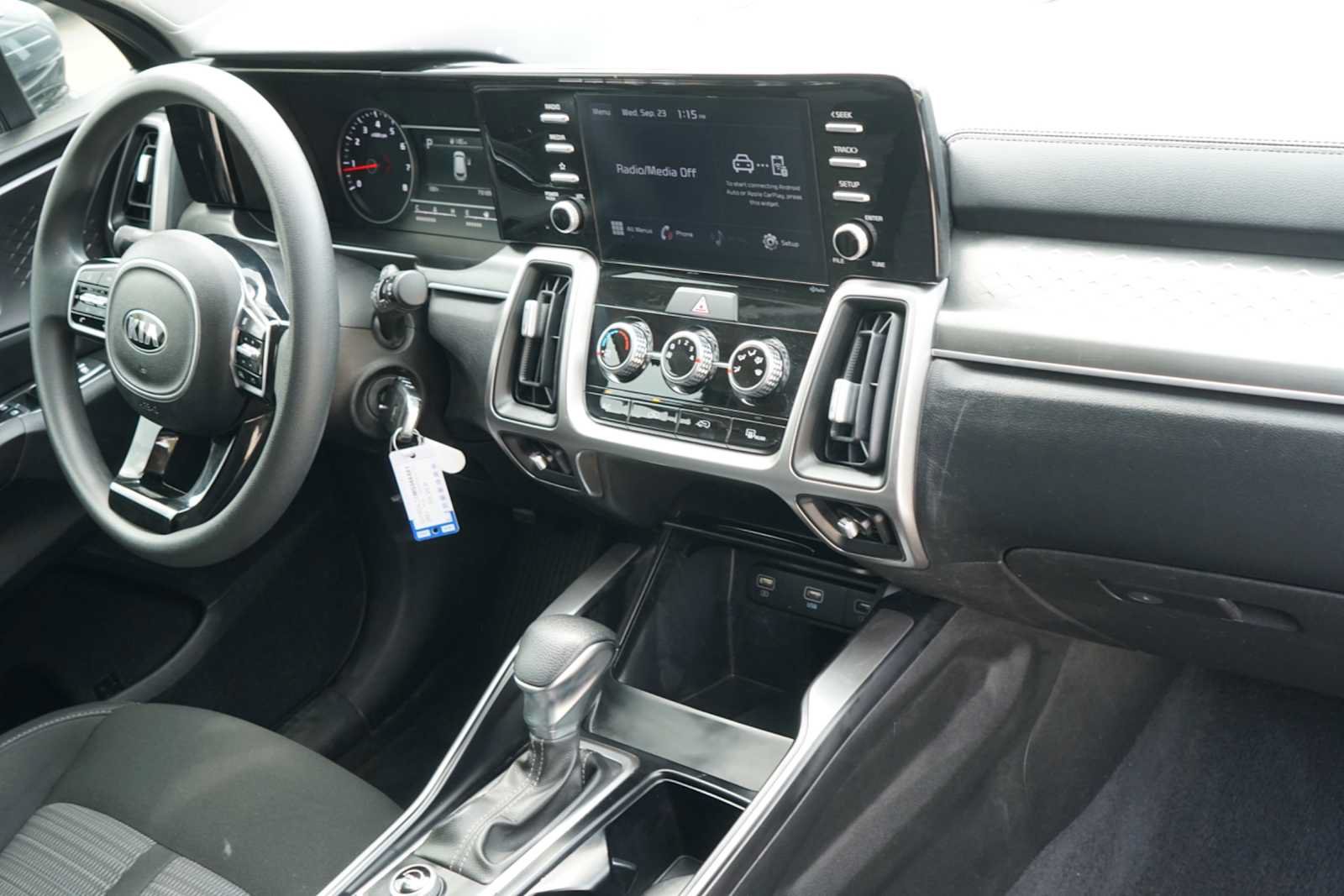 Certified 2021 Kia Sorento LX FWD image 24