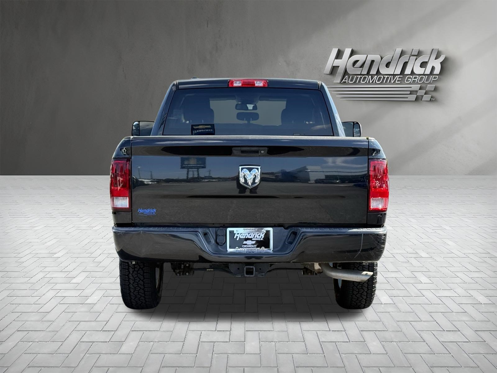 Used 2015 RAM 1500 Express RWD image 9
