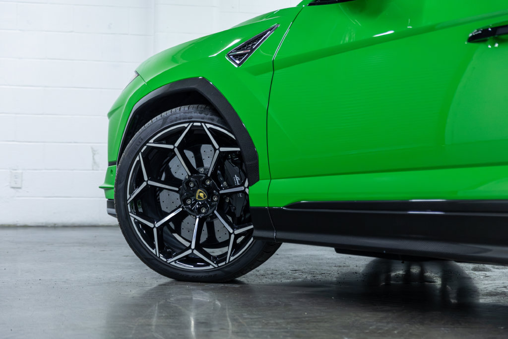 Used 2023 Lamborghini Urus Performante AWD/4WD image 21
