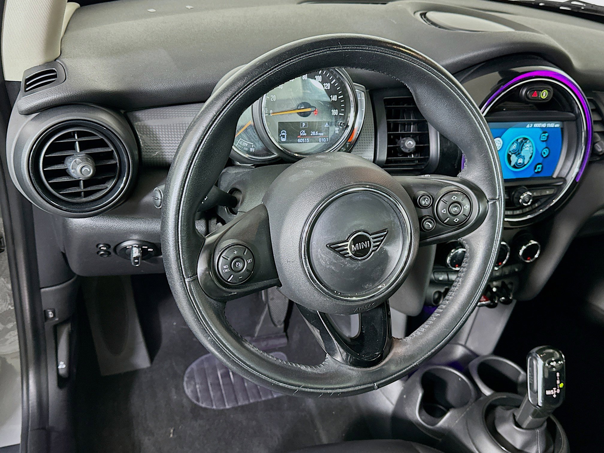 Used 2020 MINI Cooper 2-Door Hardtop image 18