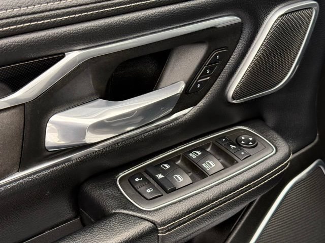 Used 2022 RAM 1500 Laramie AWD/4WD image 17