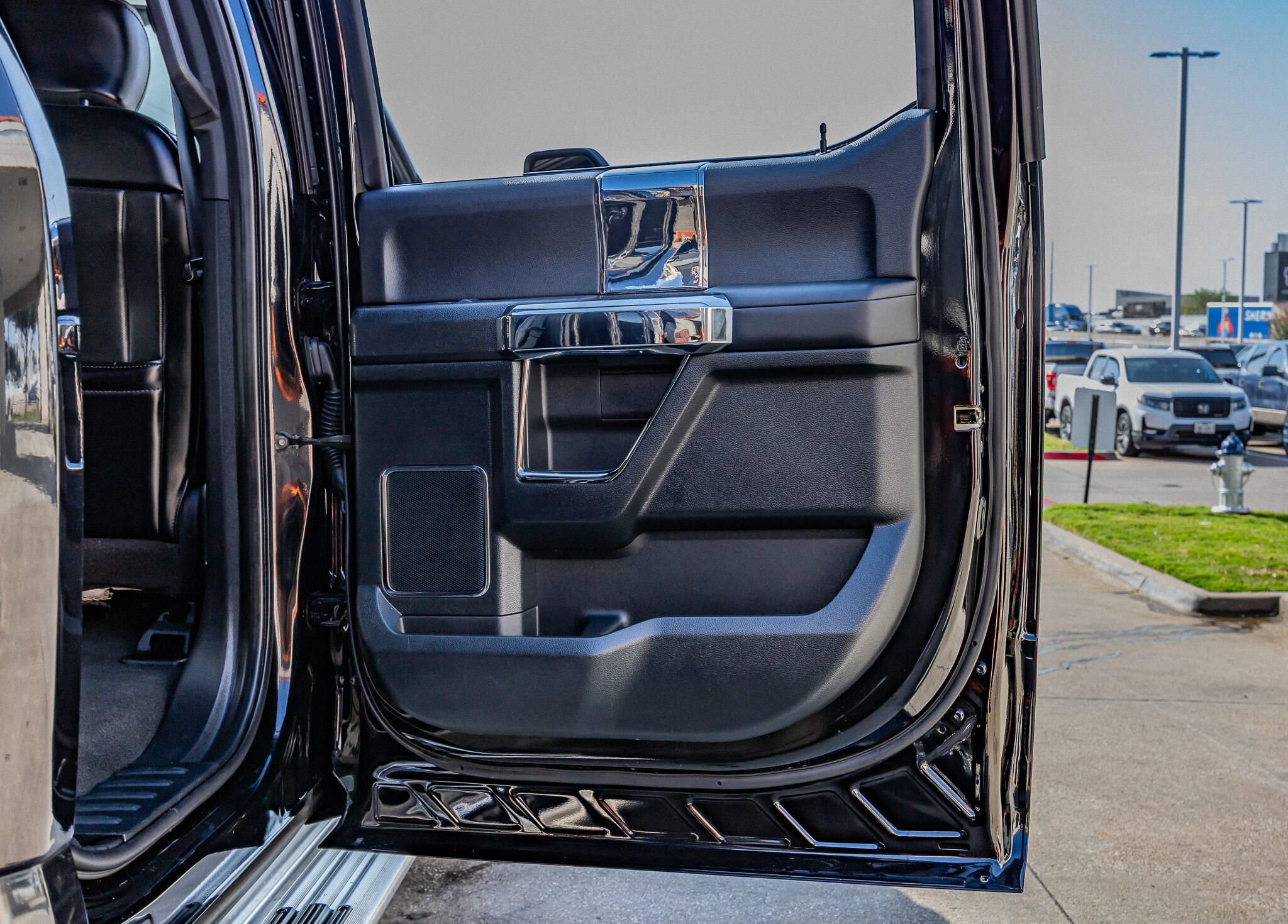 Used 2019 Ford F450 Platinum w/ Platinum Ultimate Package AWD/4WD image 80