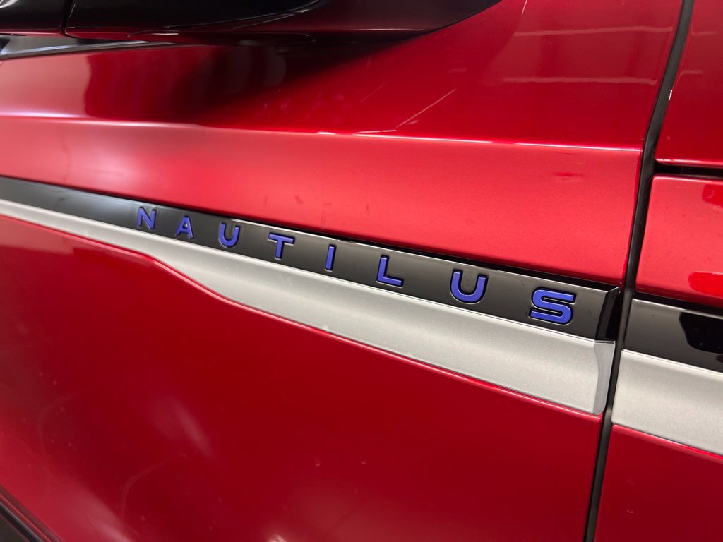 Used 2026 Lincoln Nautilus Reserve AWD/4WD image 35