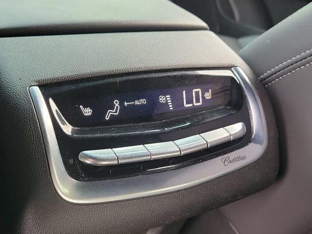 Certified 2023 Cadillac XT6 Premium Luxury FWD image 17