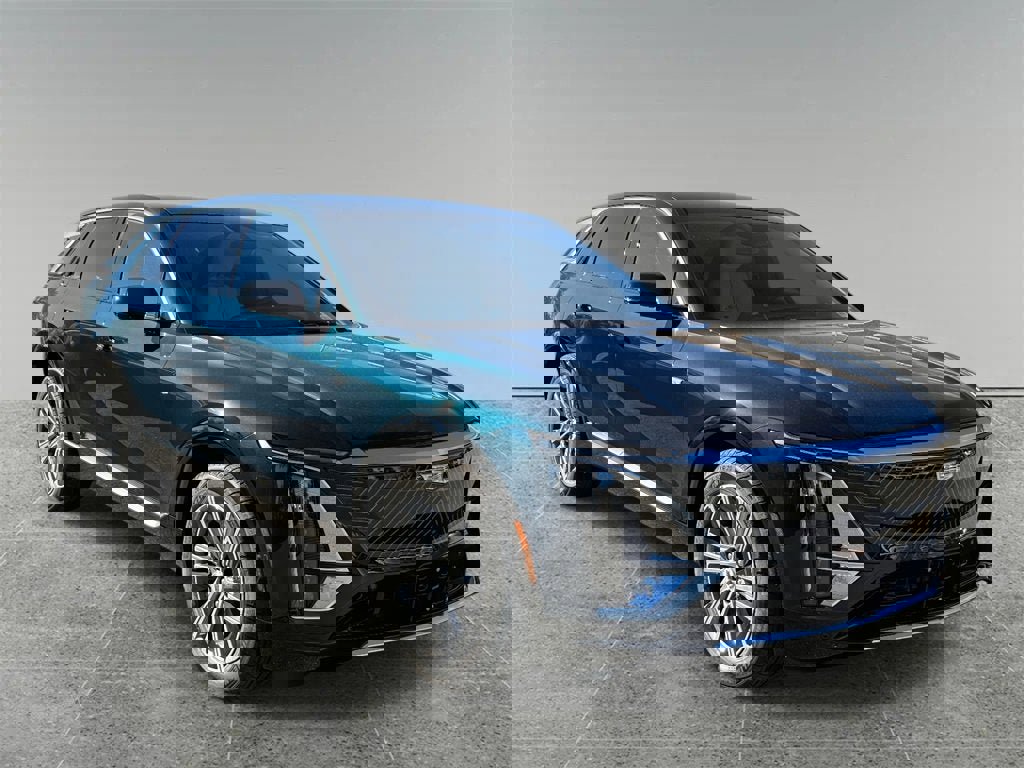 New 2026 Cadillac Lyriq Luxury image 8