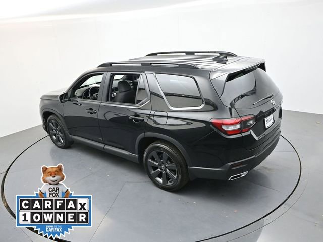Used 2025 Honda Pilot Sport image 23