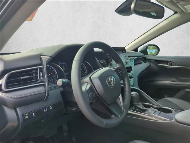 Used 2024 Toyota Camry SE w/ Convenience Package image 14