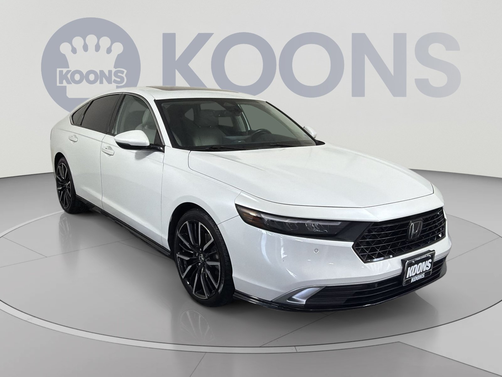 Used 2023 Honda Accord Touring image 18