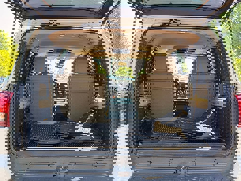 Used 2021 Toyota Sequoia Platinum AWD/4WD image 15