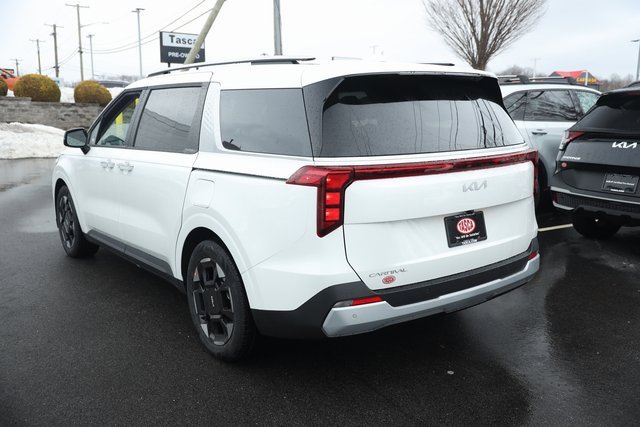 New 2025 Kia Carnival EX image 16