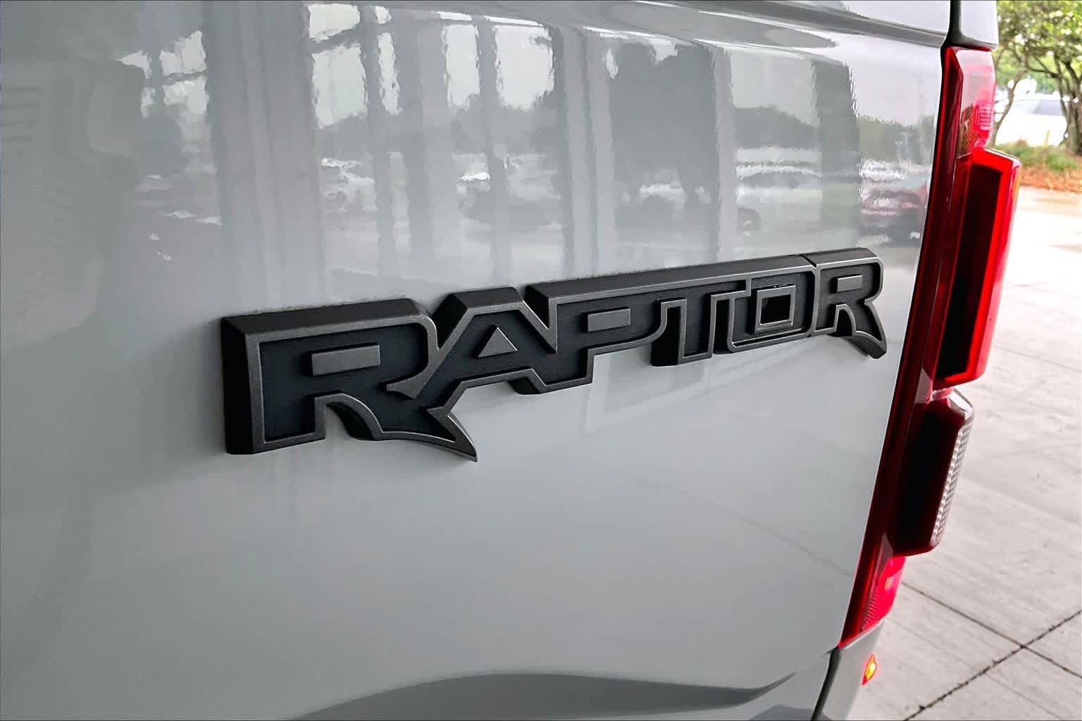 Used 2017 Ford F150 Raptor w/ Equipment Group 801A Mid AWD/4WD image 33
