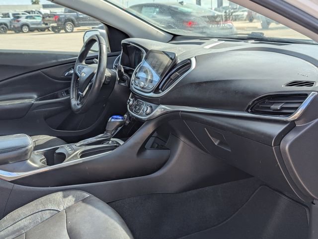 Used 2017 Chevrolet Volt Premier w/ Driver Confidence II Package FWD image 25