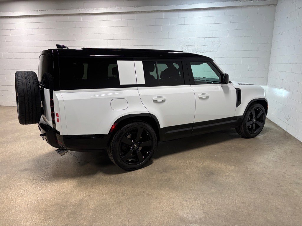New 2025 Land Rover Defender 130 V8 AWD/4WD image 6