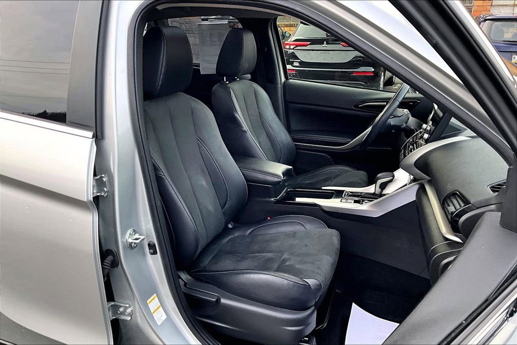 Used 2022 Mitsubishi Eclipse Cross SE image 7