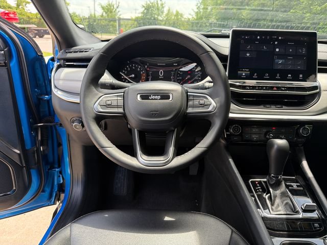 Used 2024 Jeep Compass Limited AWD/4WD image 16