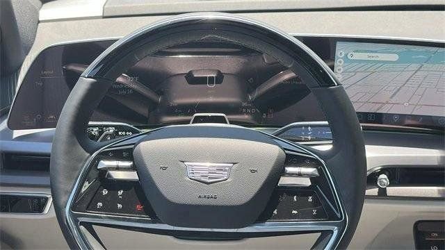 New 2026 Cadillac Vistiq Luxury image 16