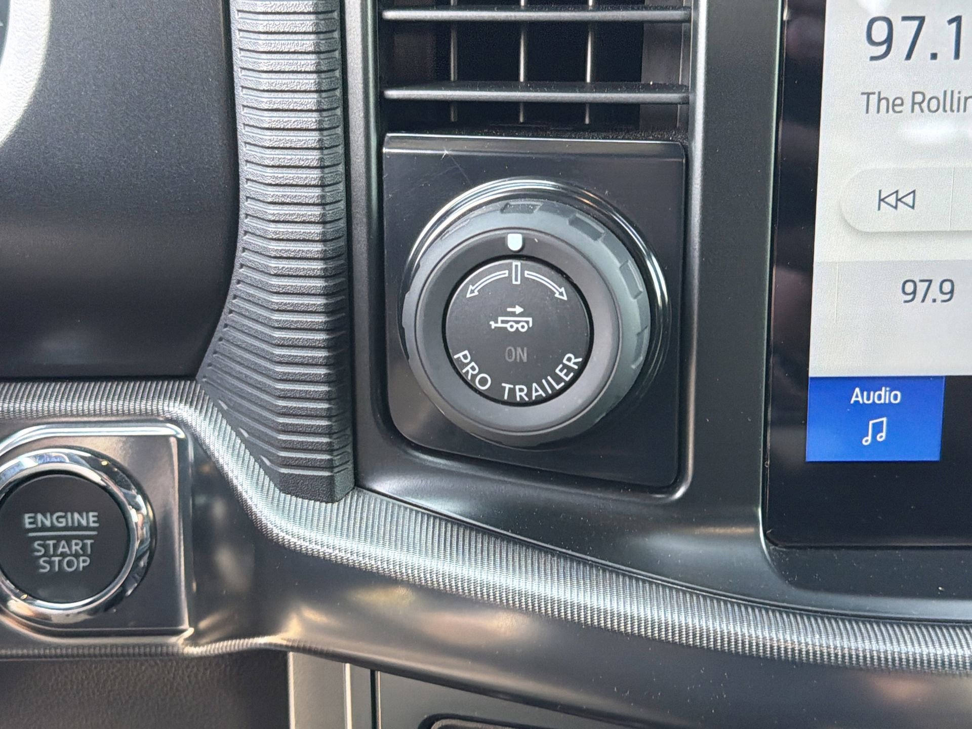 Certified 2025 Ford F150 Raptor image 9