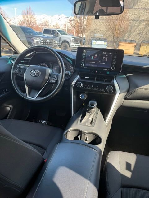 Certified 2022 Toyota Venza LE image 25