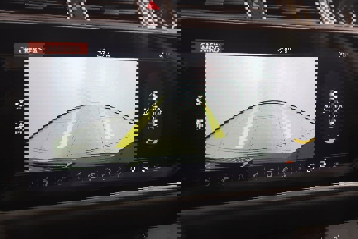 Used 2022 Land Rover Range Rover Westminster Edition image 10