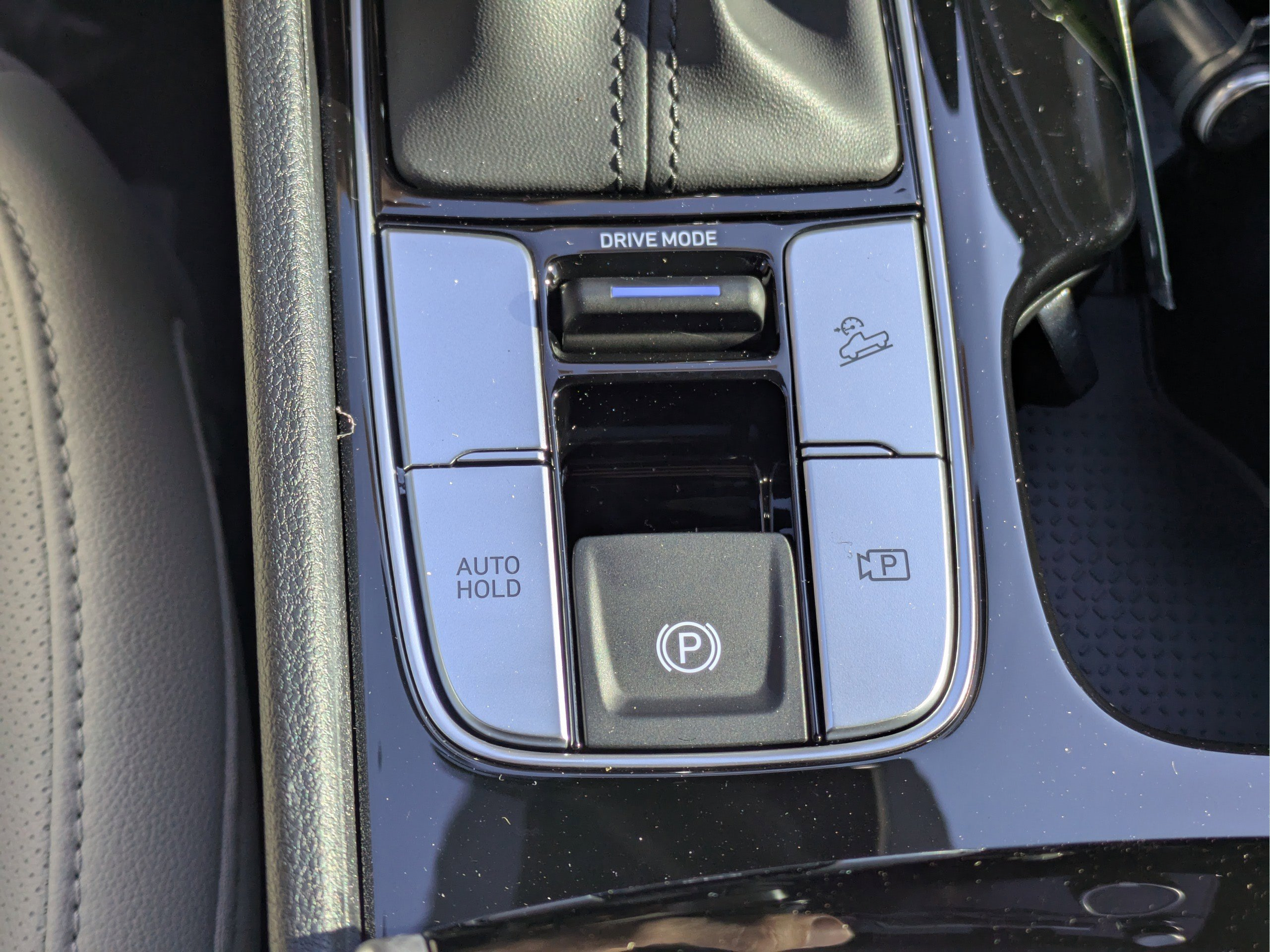 Certified 2026 Hyundai Santa Cruz SEL FWD image 22