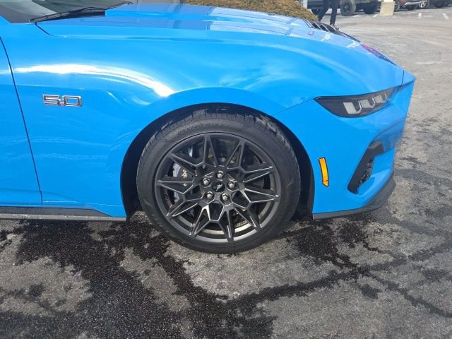 Certified 2025 Ford Mustang GT Premium w/ GT Performance Package image 5