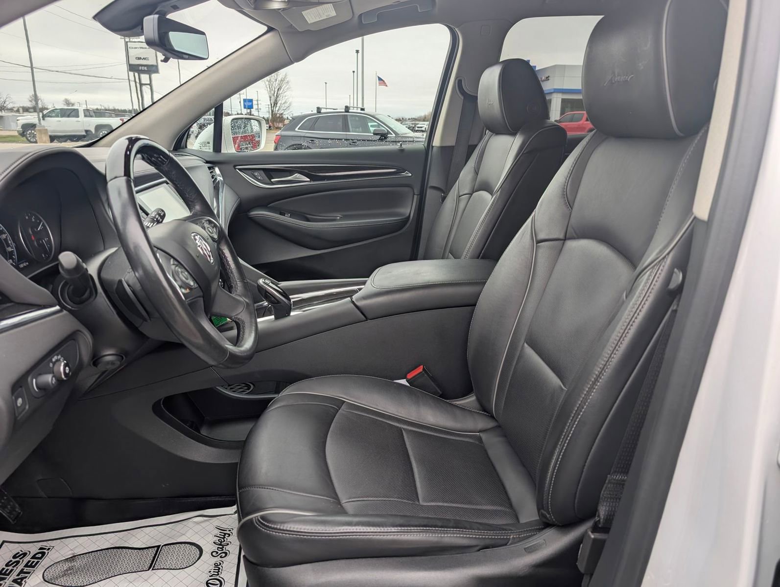 Used 2020 Buick Enclave Avenir w/ Avenir Technology Package AWD/4WD image 12