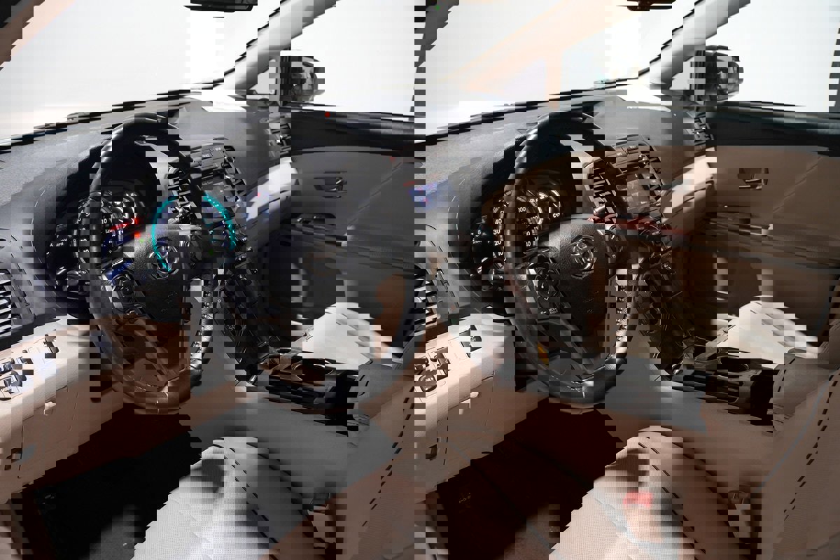 Used 2015 Toyota Venza XLE w/ XLE Premium Package image 14