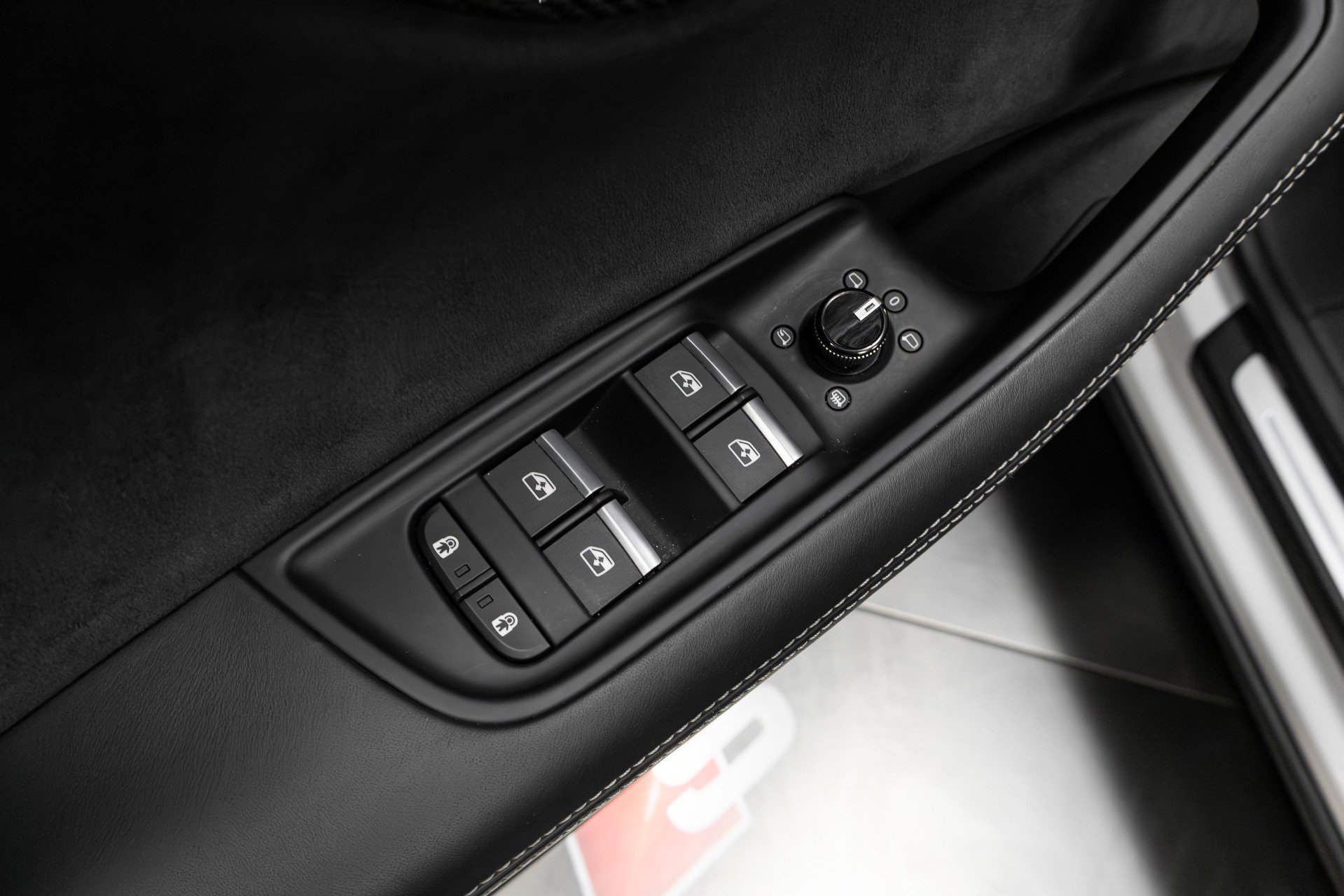 Used 2023 Audi SQ8 Prestige image 49