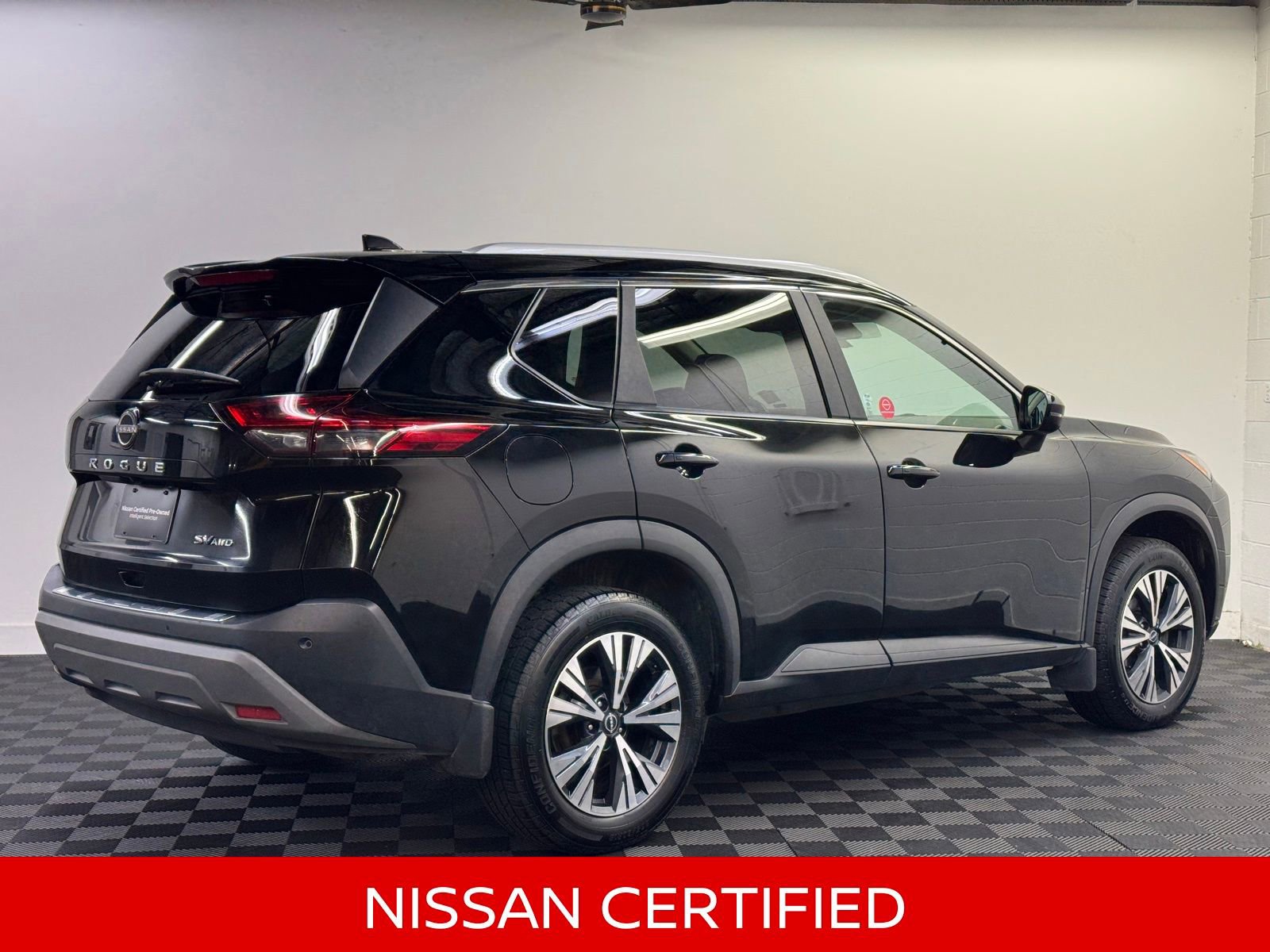 Certified 2022 Nissan Rogue SV w/ SV Premium Package image 2