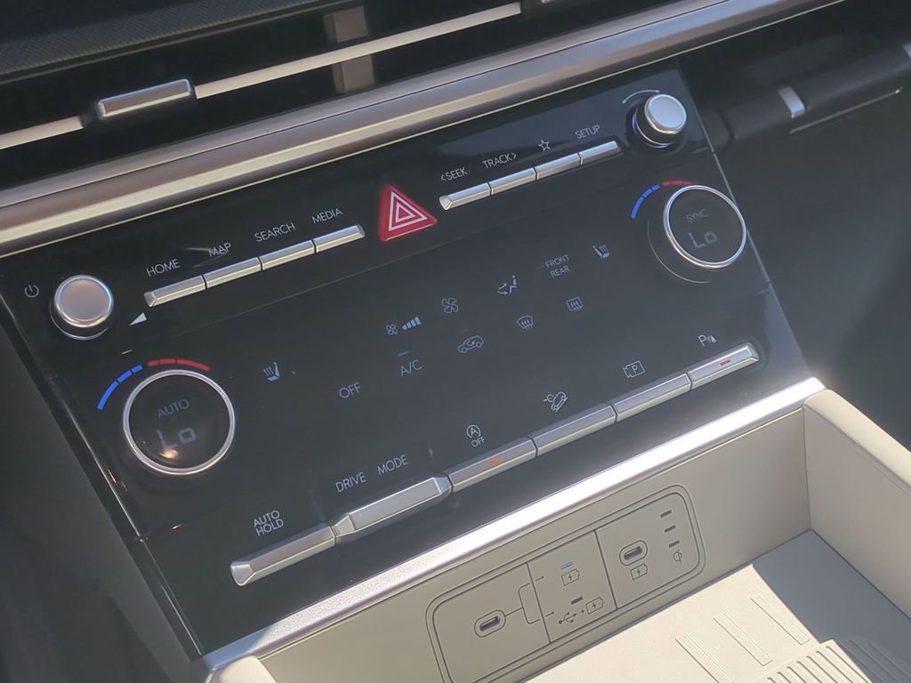 Used 2024 Hyundai Santa Fe SEL image 21