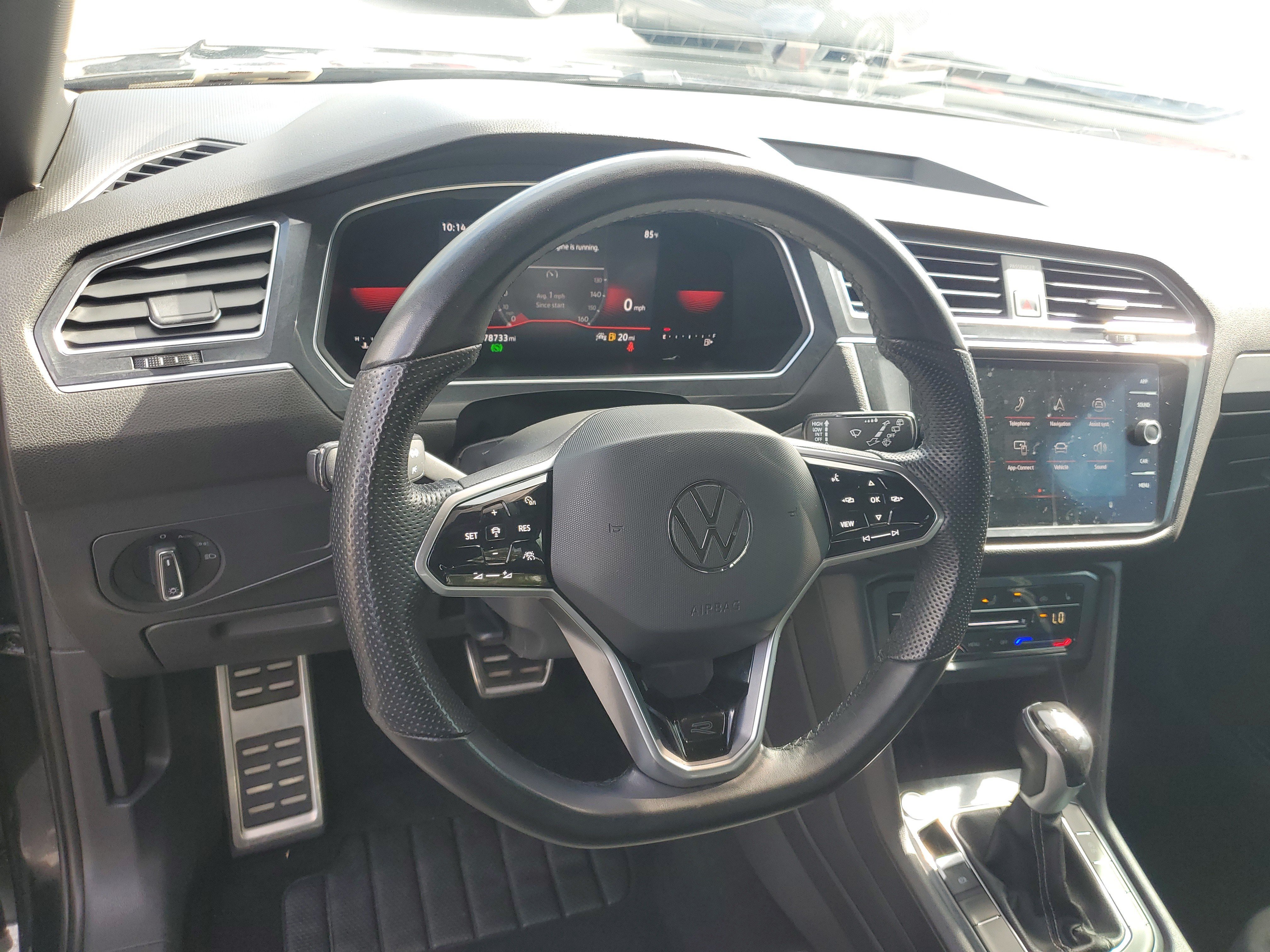 Used 2022 Volkswagen Tiguan SE R-Line FWD image 15
